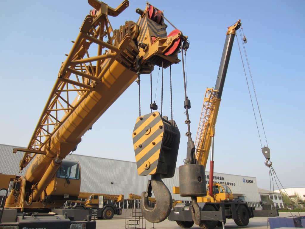 Unveiling the Versatility of Rough Terrain Hydraulic Cranes